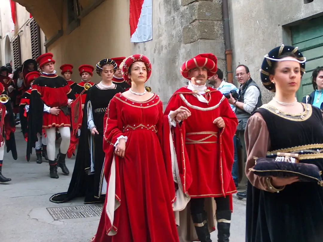 Historical parade with Renaissance costumes at the Festa della Stagion Bona in San Quirico d’Orcia, Tuscany